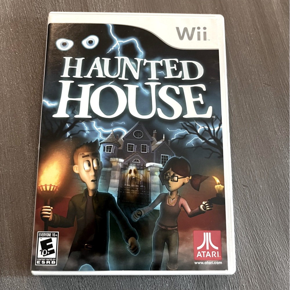 🎮 NINTENDO Wii HAUNTED HOUSE VIDEO GAME 2010 & MANUAL COMPLETE